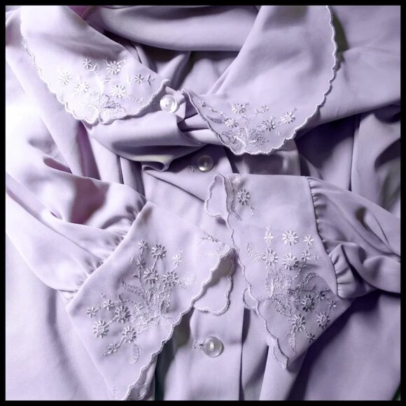 Vintage Nylon Pajamas Large Lavender PJs with Embroidered Details VFG 50s - Picture 2 of 16